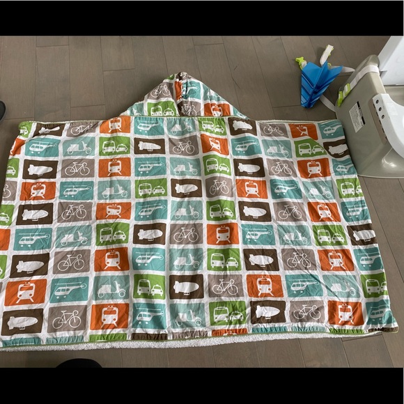 Dwell Studio Large hooded towel - Picture 4 of 6